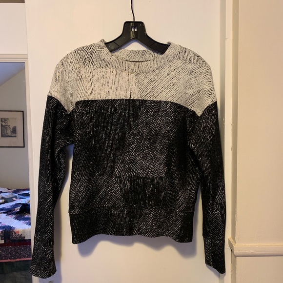 Banana Republic Tops - Banana republic cropped top Banana Republic Tops - Banana republic cropped top